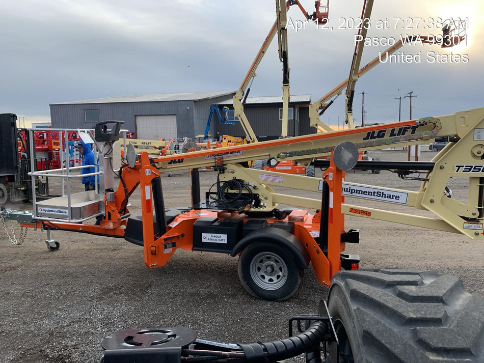 2022 JLG T350