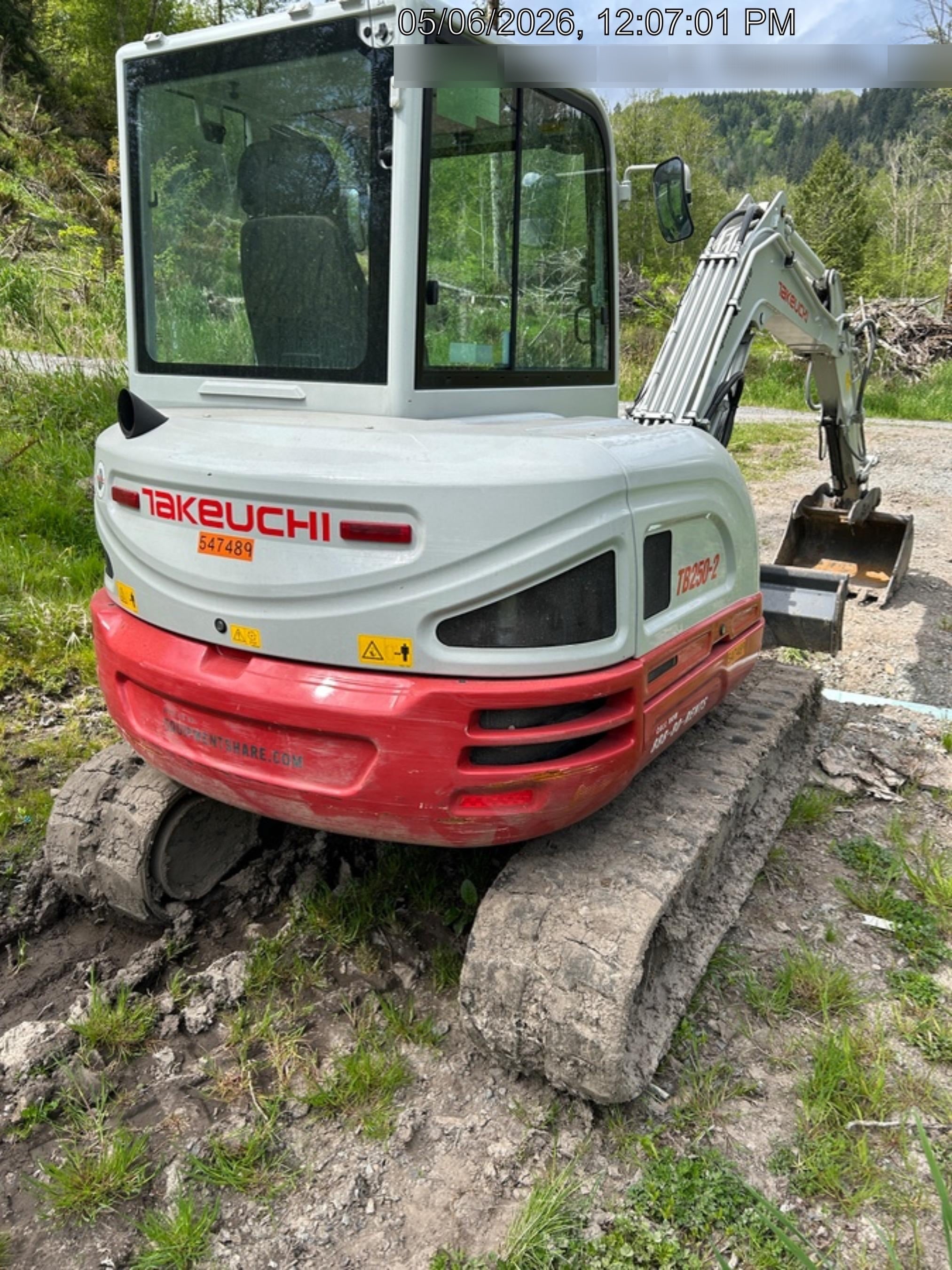 2025 TAKEUCHI TB250-2CR