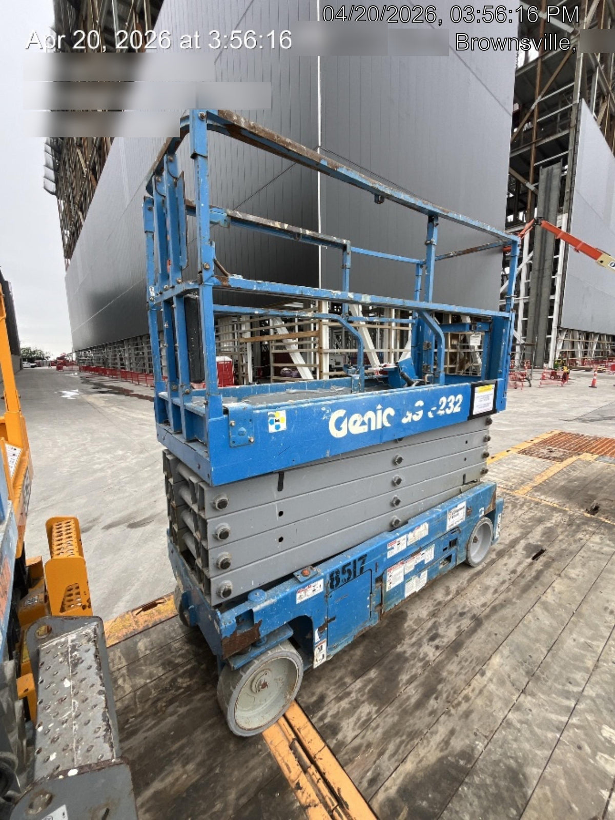 2018 Genie GS-3232 Genie GS3232 Lift w/Folding Rails and Swing Gate