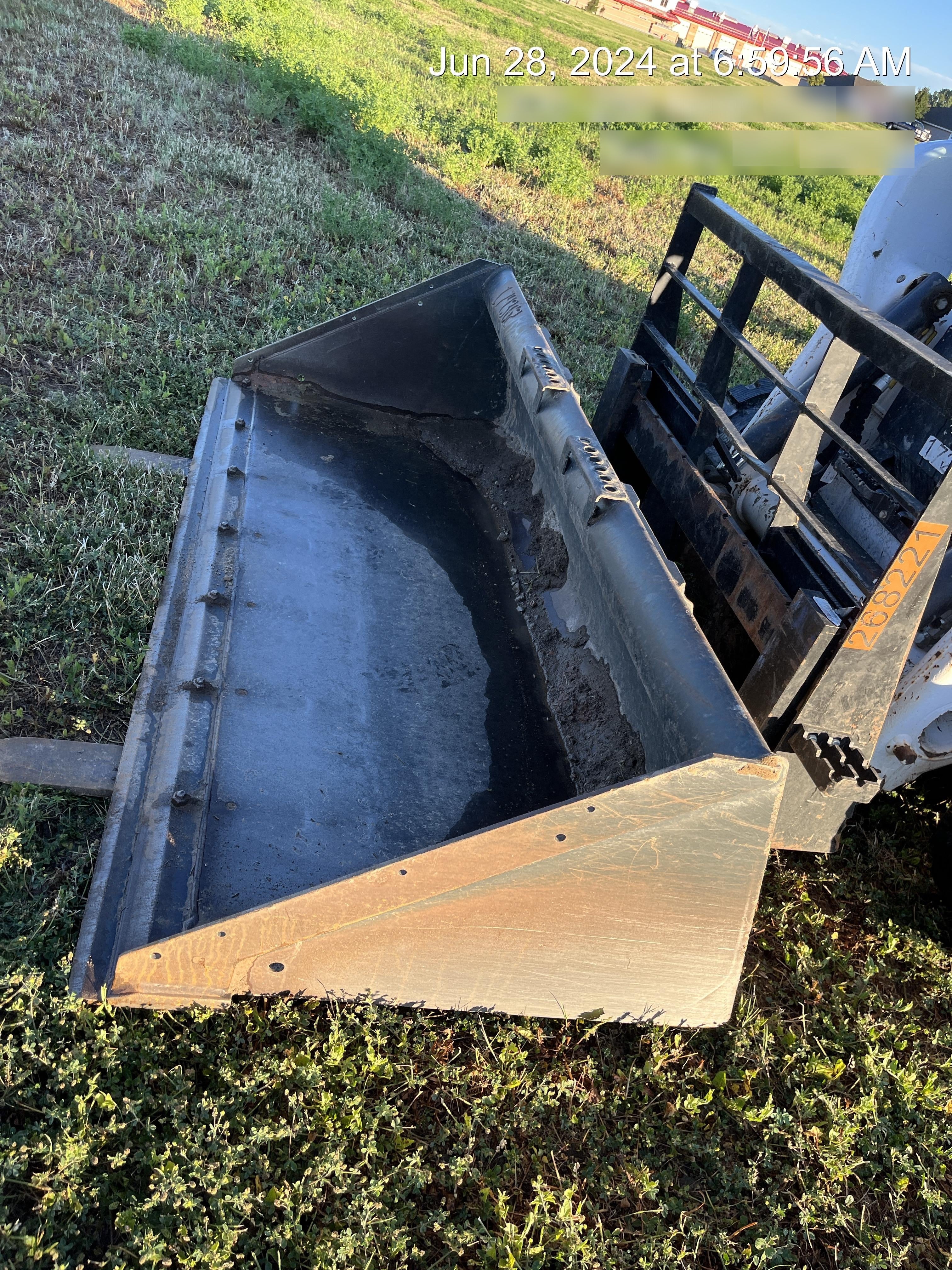 2022 ARROW MATERIAL HANDLING 48" Pallet Forks - Arrow