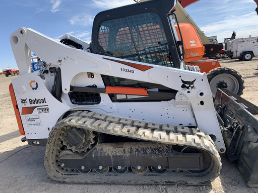 2021 BOBCAT T740