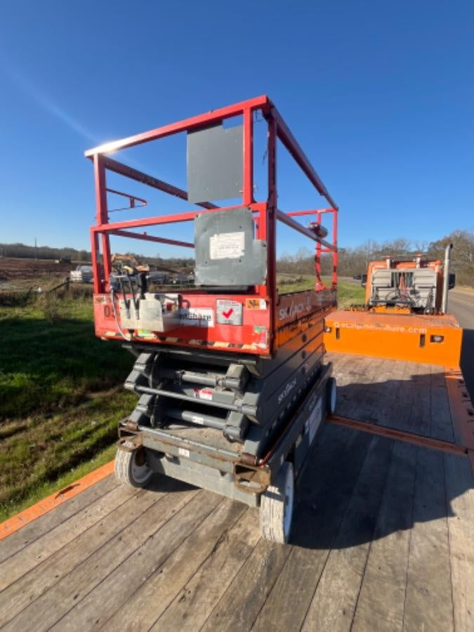 2015 Skyjack SJIII-4632 Skyjack SJIII-4632 32' Scissor Lift