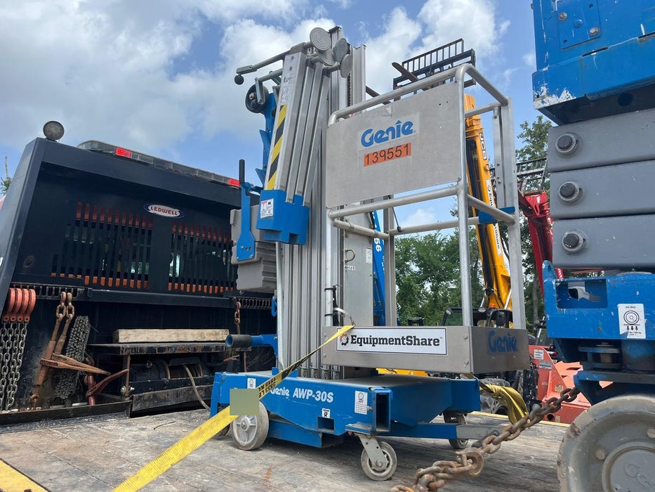 2021 GENIE AWP-30S DC