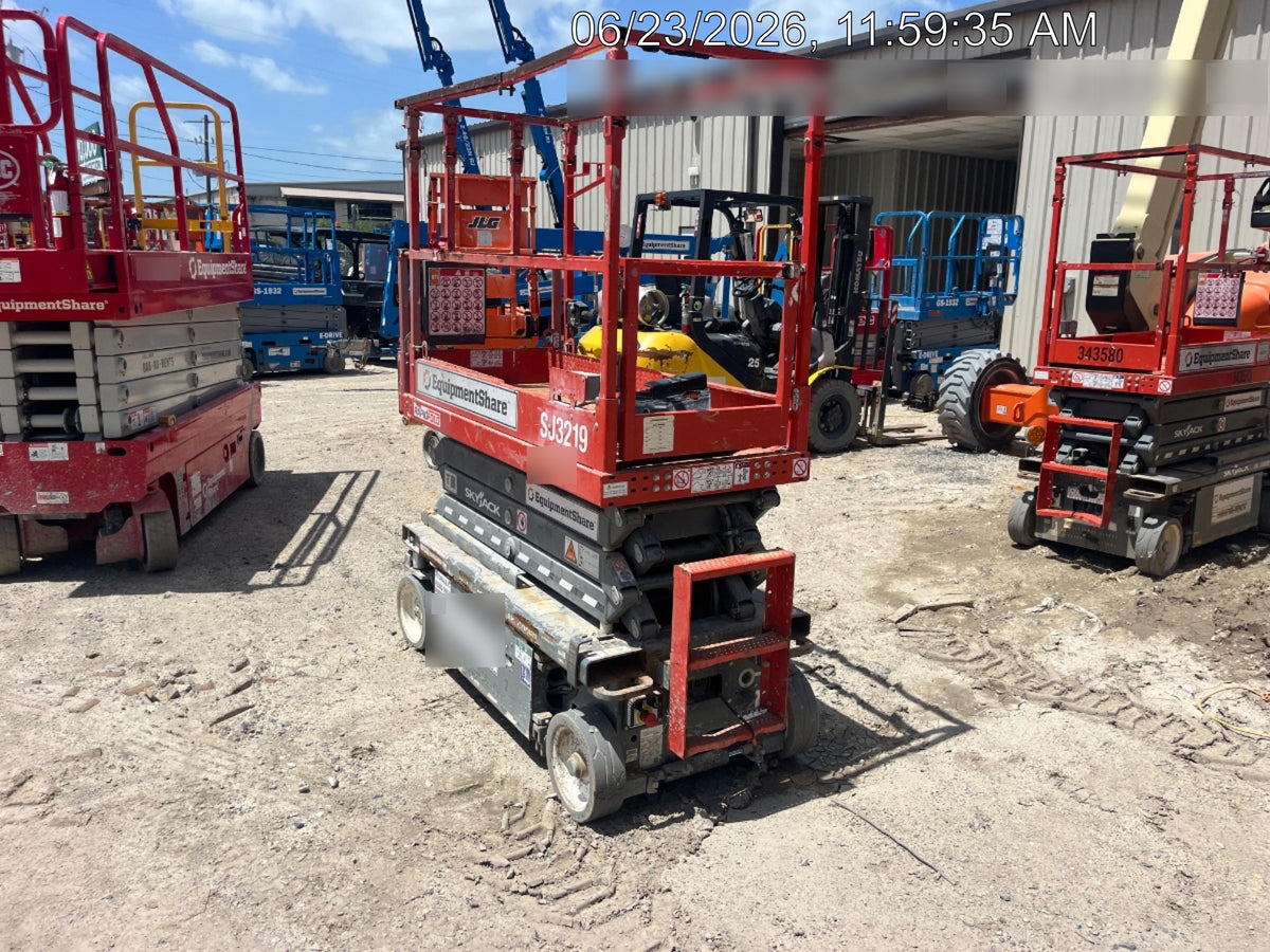 2021 SKYJACK SJ3219