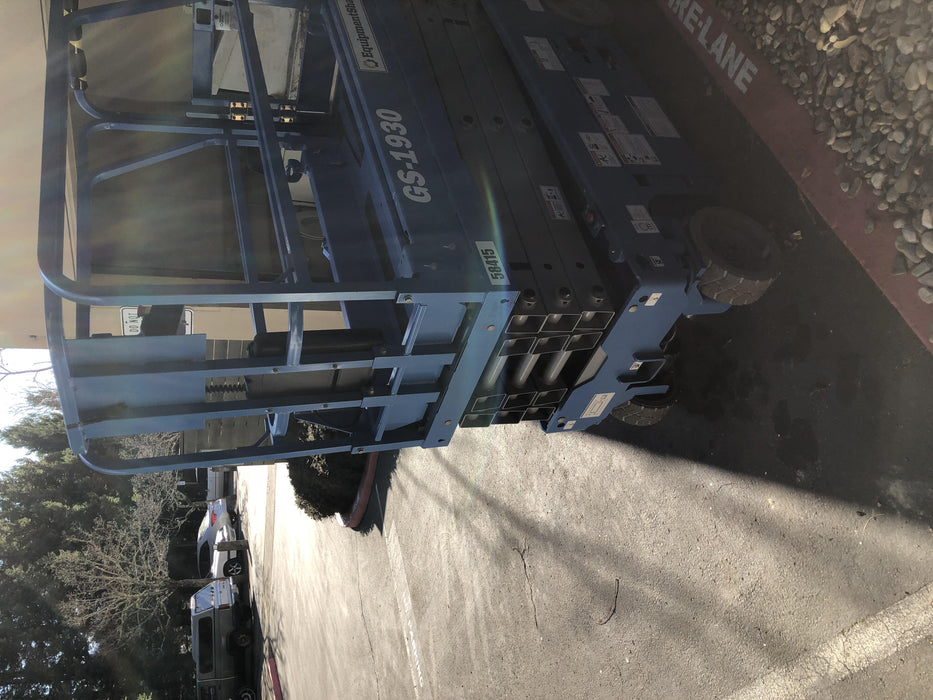 2019 Genie GS-1930 Half Height Swing Gate, 800W Inverter