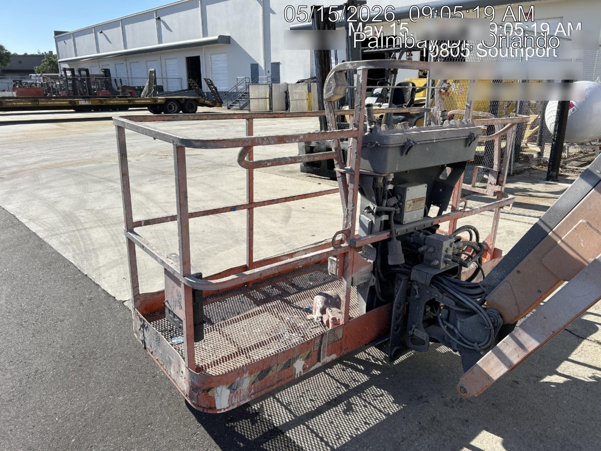 2022 JLG 660SJ