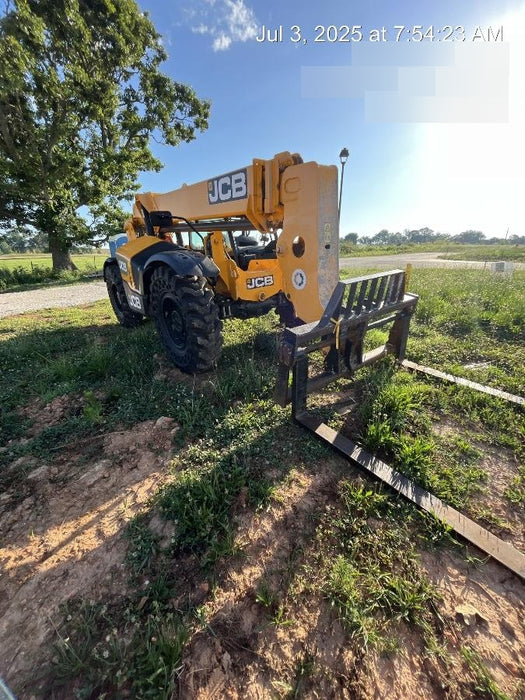 2019 JCB 509-42 74 HP w/Open ROPS, Beacon, Aux Hydraulics, LED Work lights, Solid Tires 66" Carriage/60" Forks