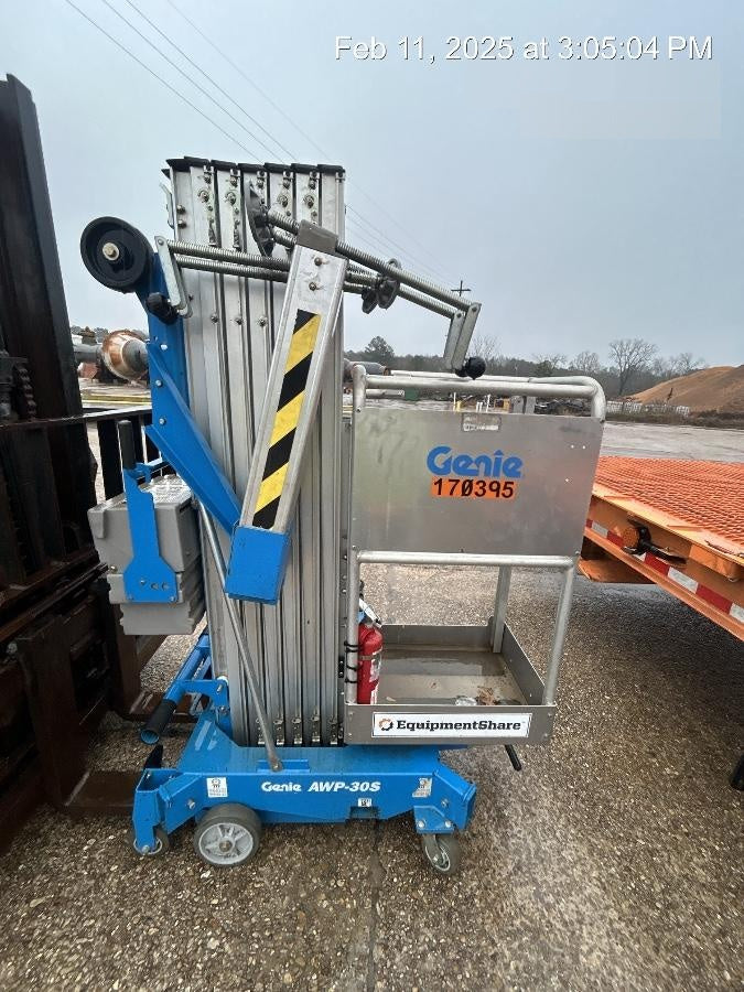 2021 GENIE AWP-30S DC