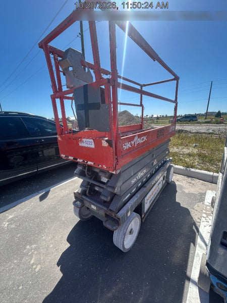 2018 Skyjack SJIII-3226 Skyjack SJIII3226 Scissor Lift w/Trojan Batteries