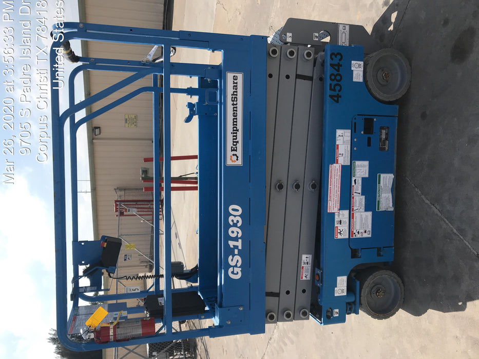 2019 Genie GS-1930 Fixed rails with chain Entry