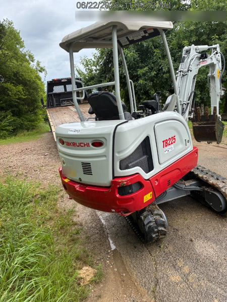 2023 TAKEUCHI TB225R