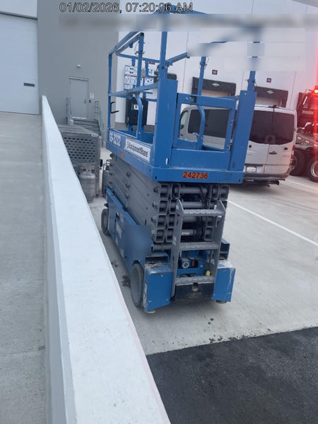 2022 GENIE GS-3232