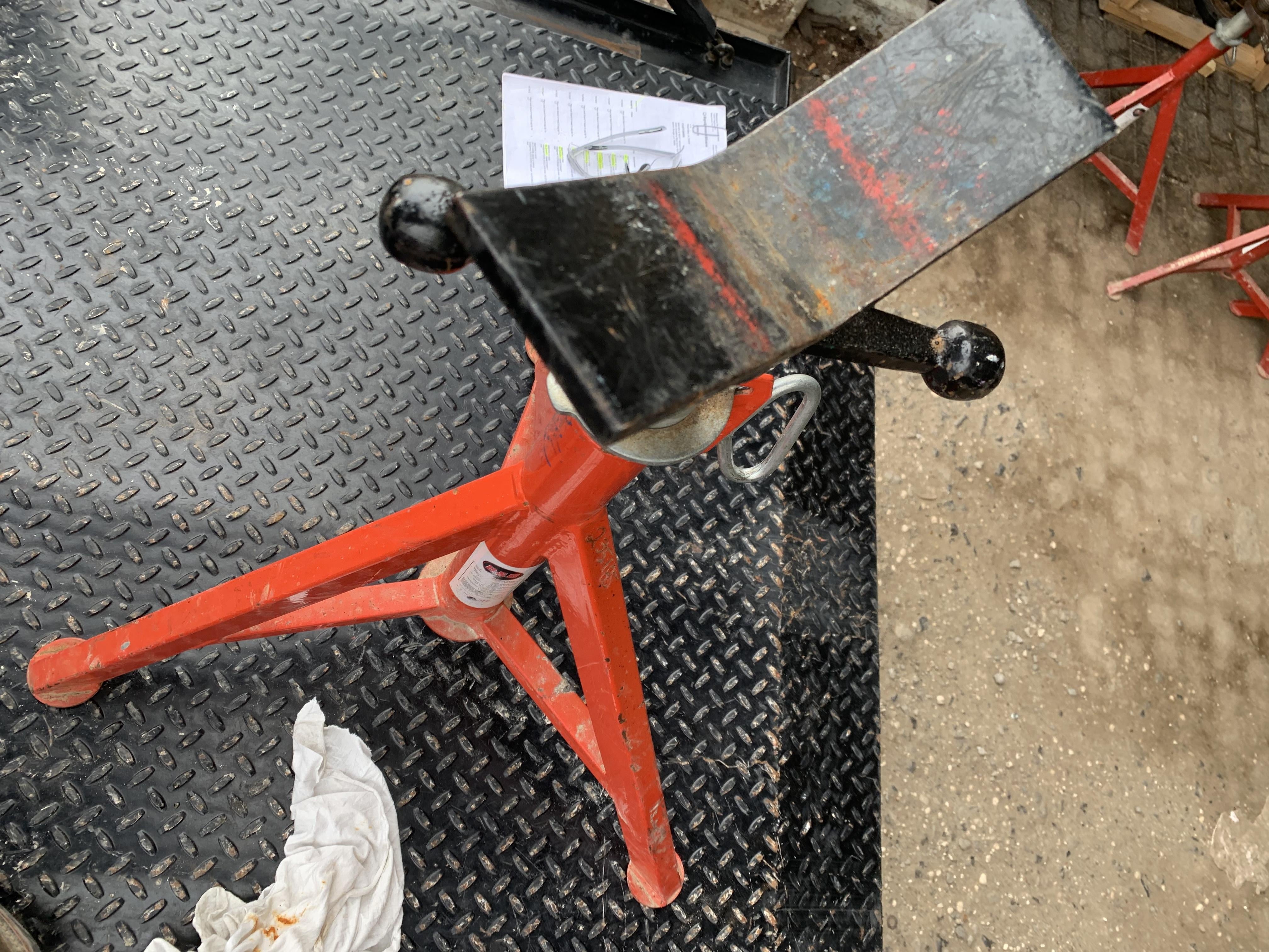 2022 B&B PIPE 4100E