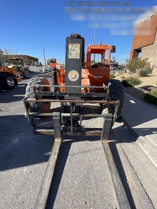 2020 Skytrak 8042 74 Hp, FF Tires, Work Lights, Beacon, Aux Hydraulics, Back up Alarm, Lifting Eye, ES Decals