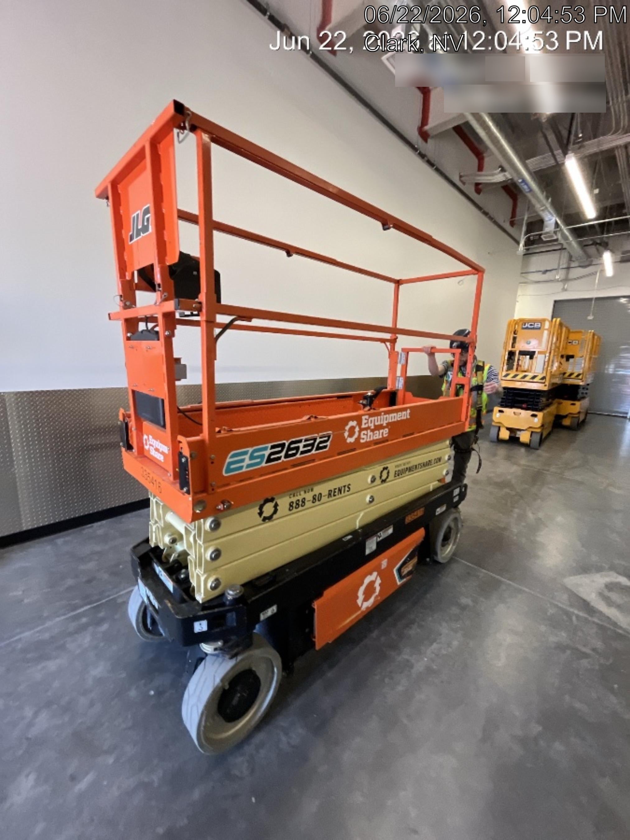 2023 JLG ES2632