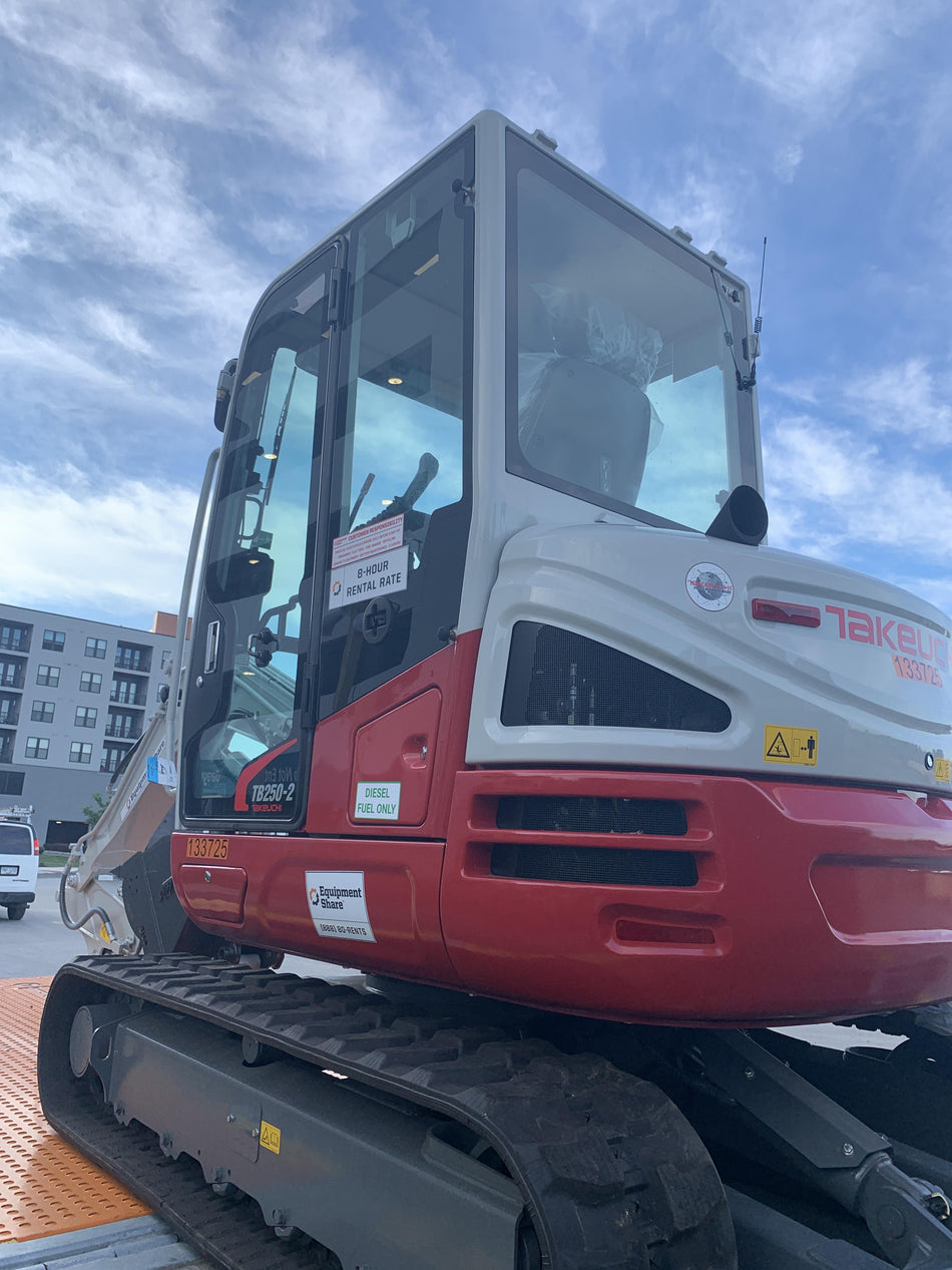 2020 TAKEUCHI TB250-2C