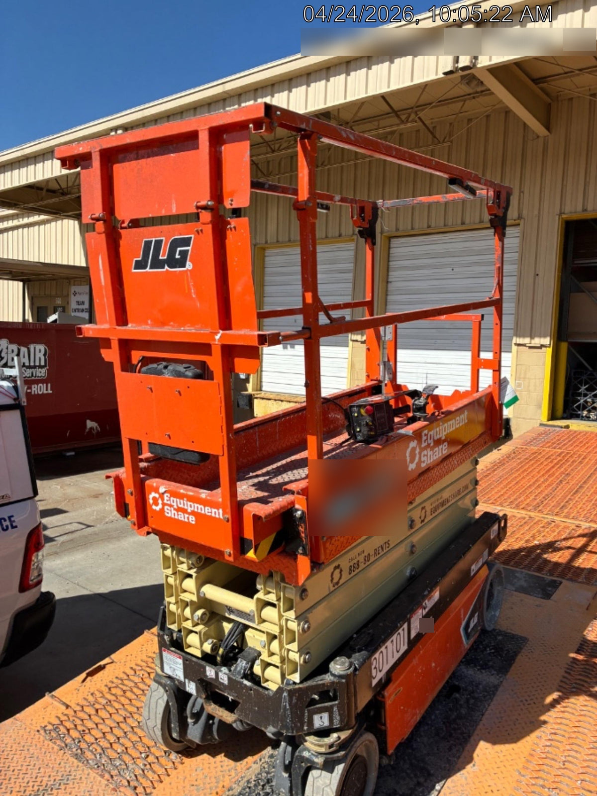 2023 JLG ES1932