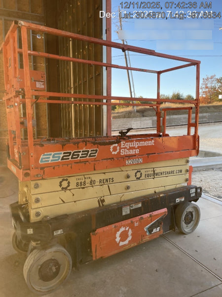 2023 JLG ES2632