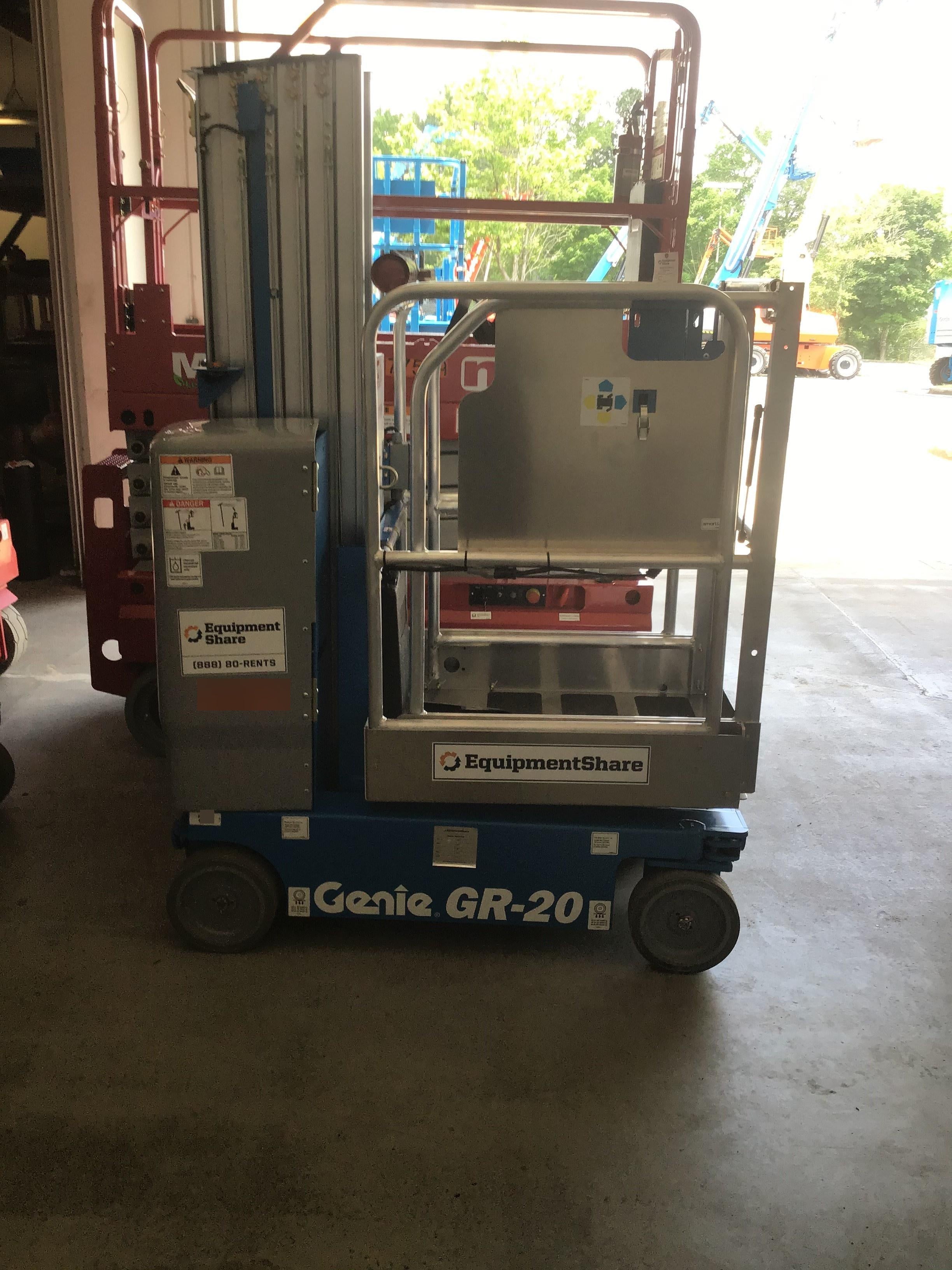 2020 GENIE GR-20