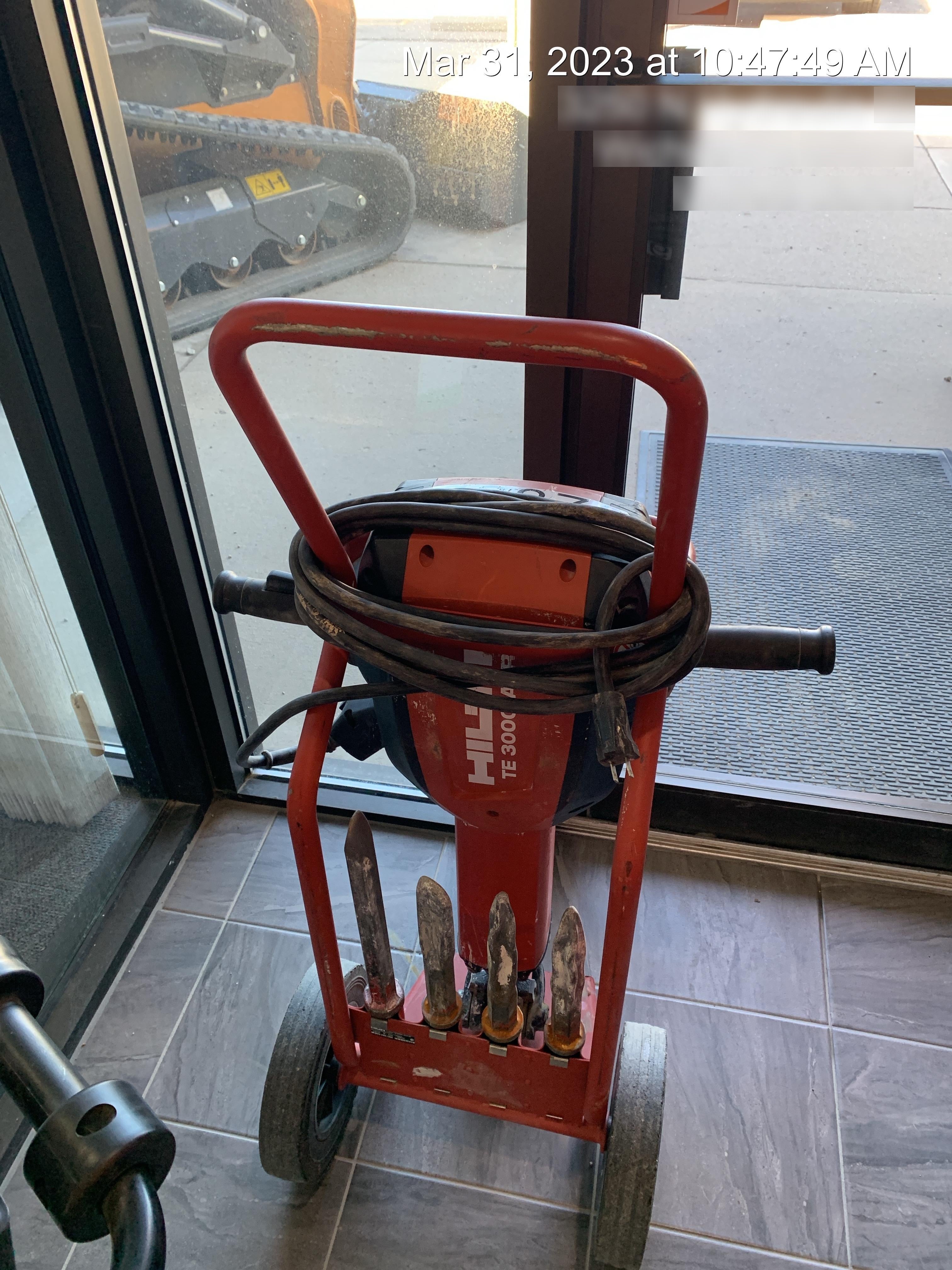 2020 HILTI TE 3000-AVR