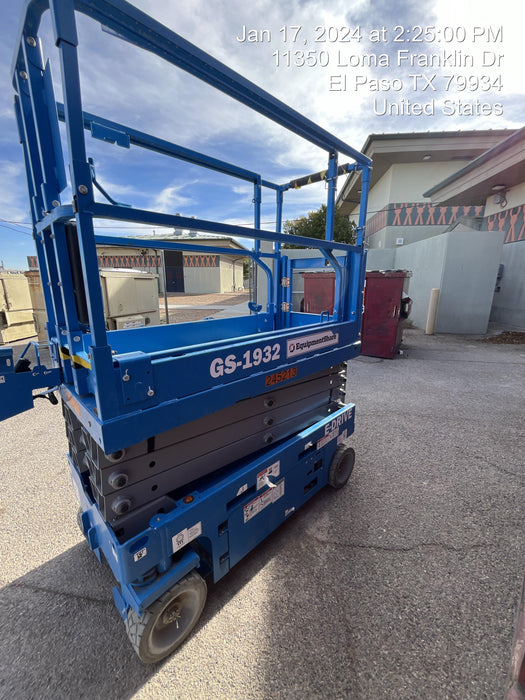 2022 GENIE GS-1932