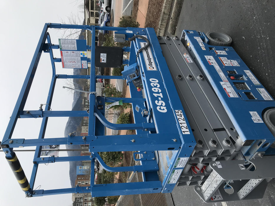 2020 Genie GS-1930 Solid Non Marking Tires, Beacon, Folding rails with half height swing gate, Telematics