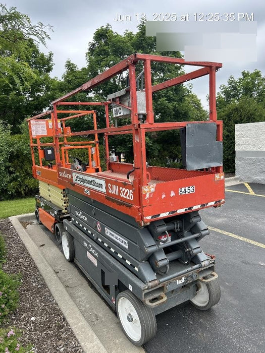 2018 Skyjack SJIII-3226 Skyjack SJIII3226 Scissor Lift w/Trojan Batteries