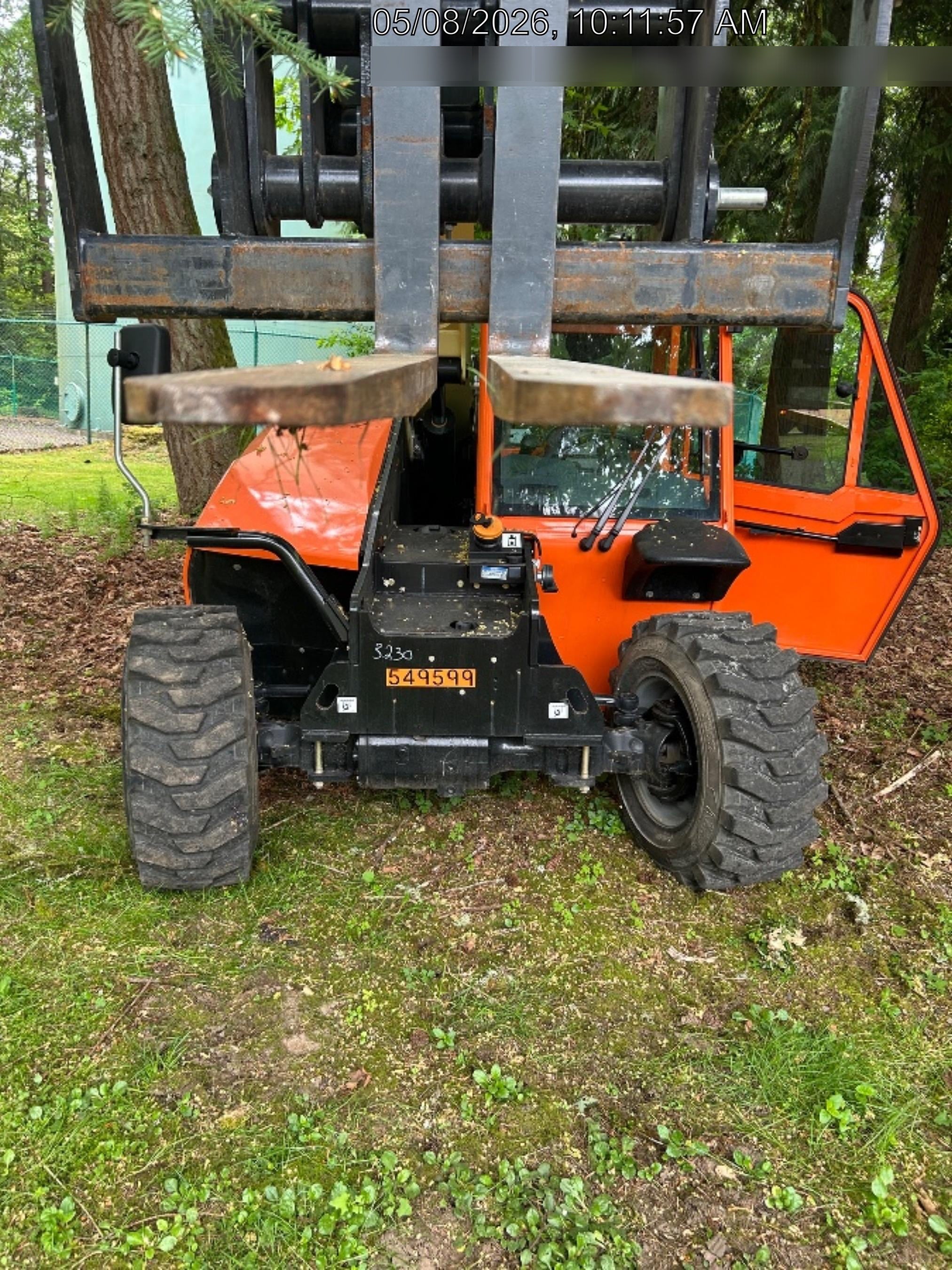 2025 JLG 519