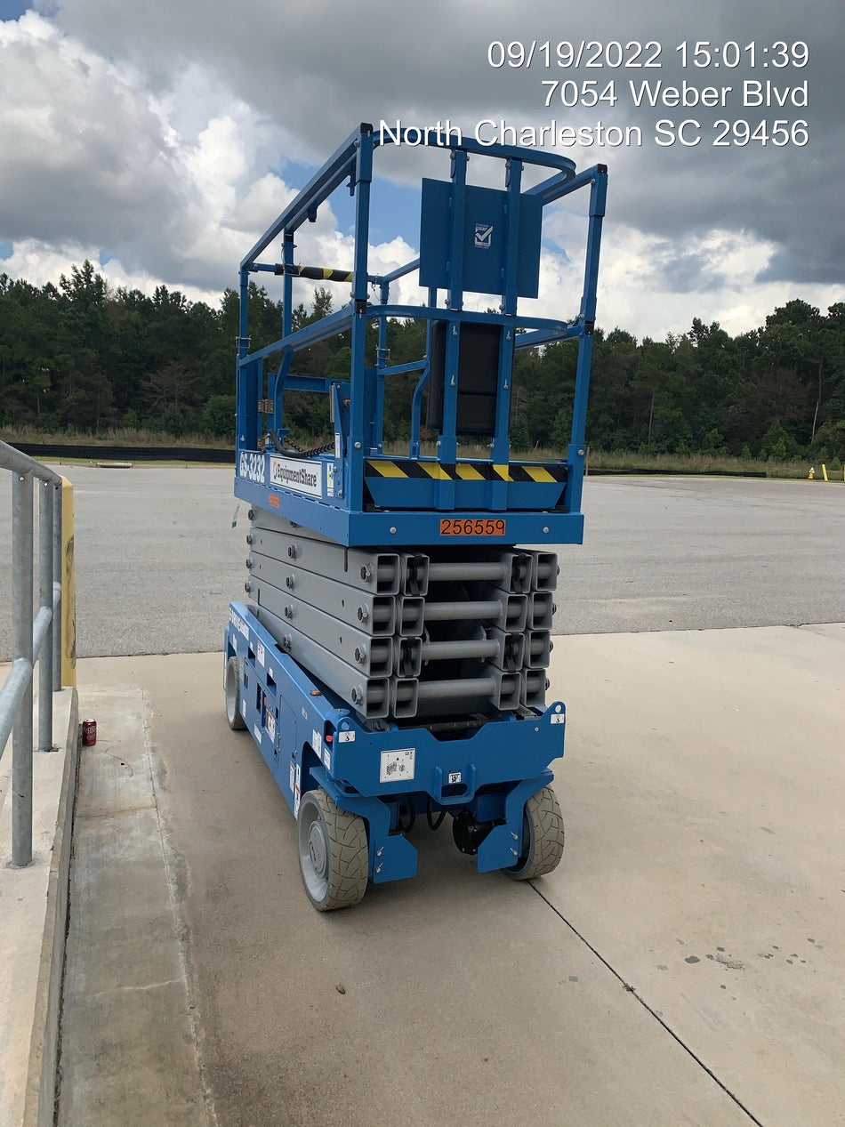 2022 GENIE GS-3232