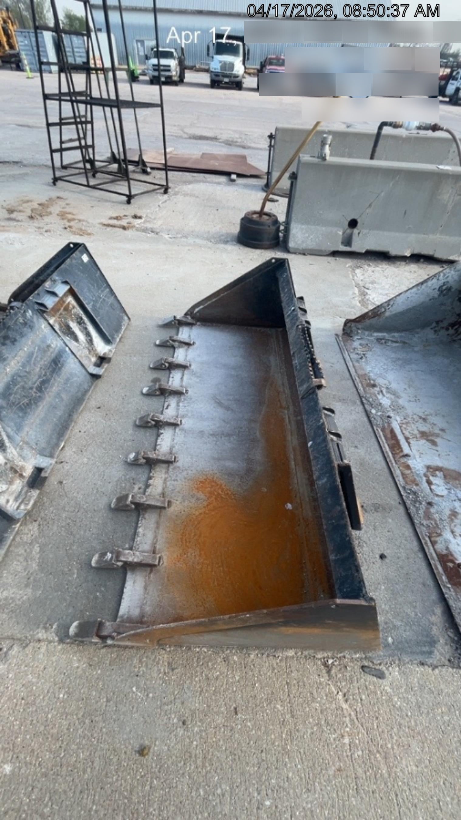 2025 VIRNIG 78" Smooth Bucket - VIRNIG