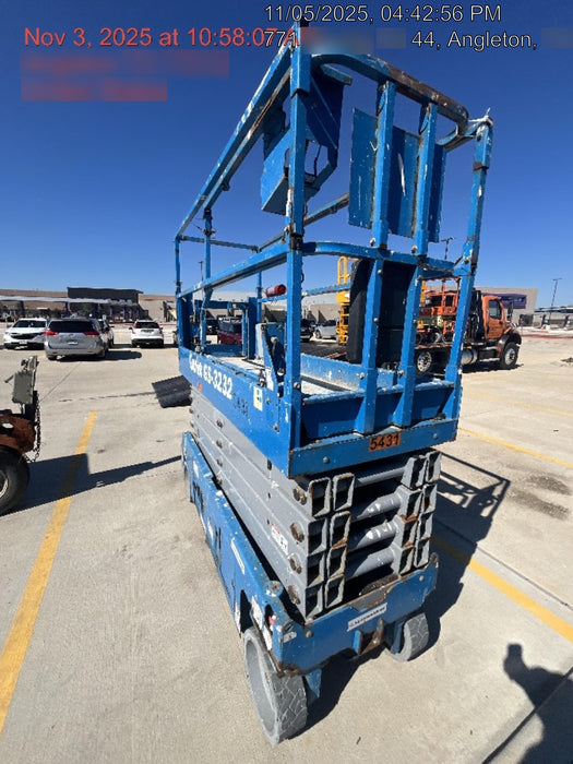 2017 Genie GS-3232 Genie GS3232 Narrow 32' Scissor Lift