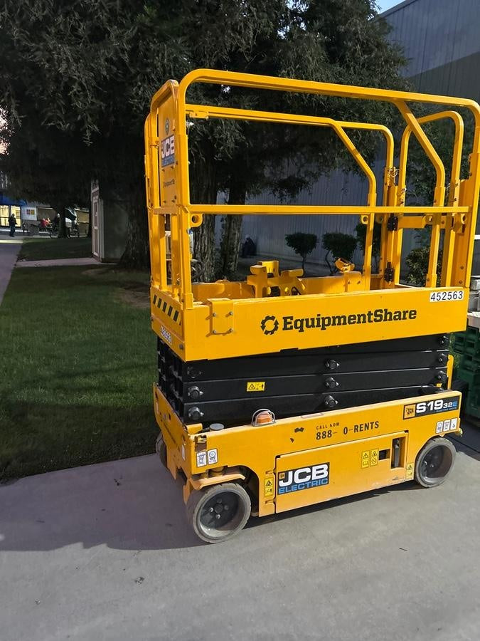 2024 JCB S1932E