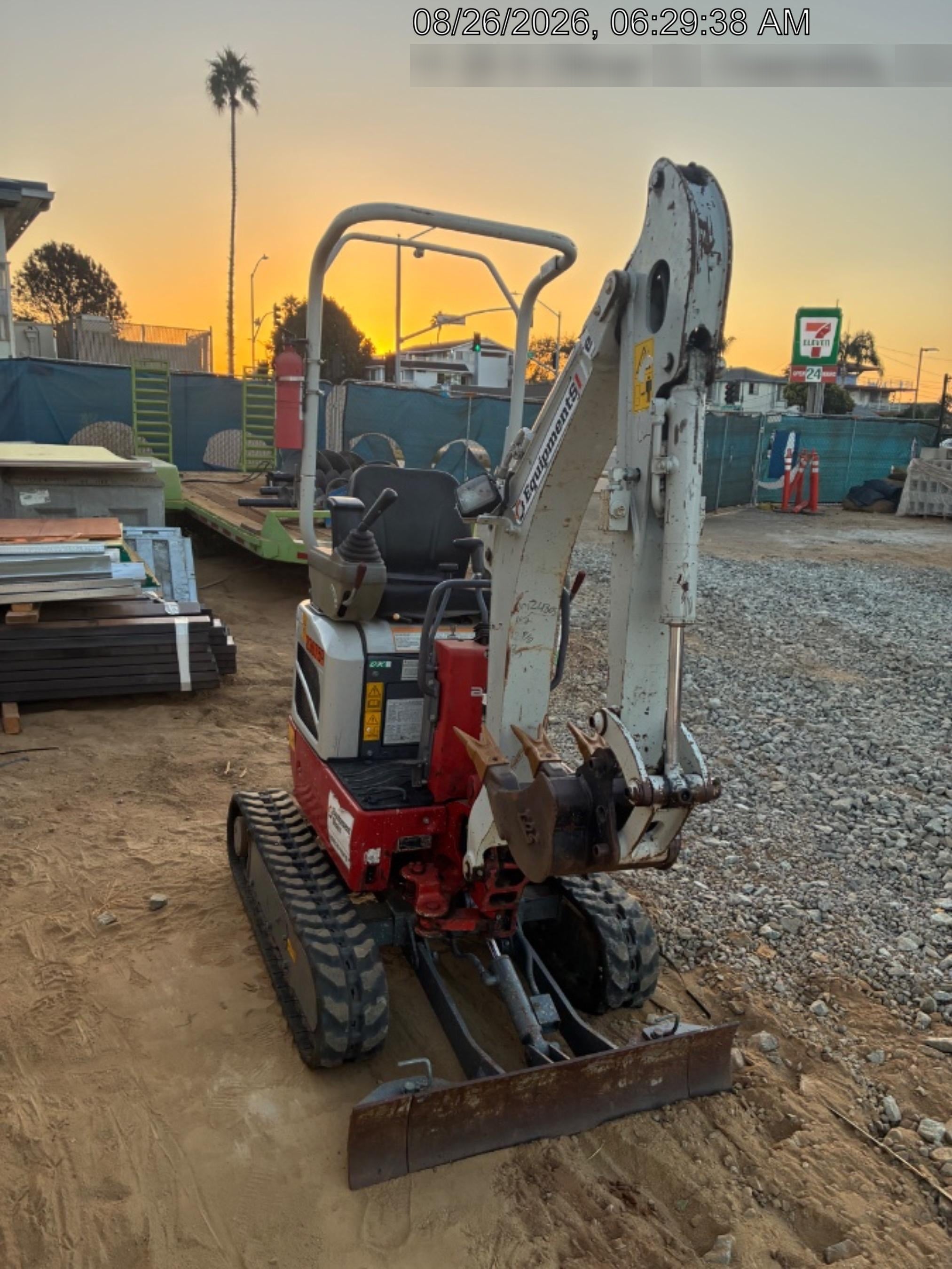 2022 TAKEUCHI TB210R