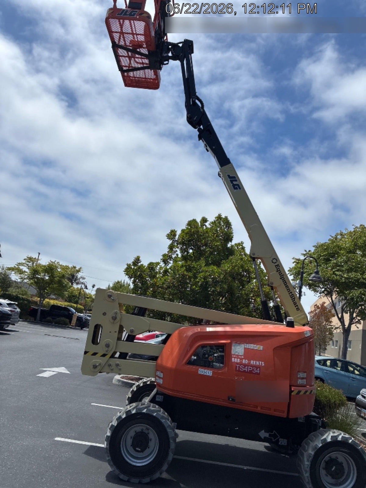 2025 JLG 450AJ