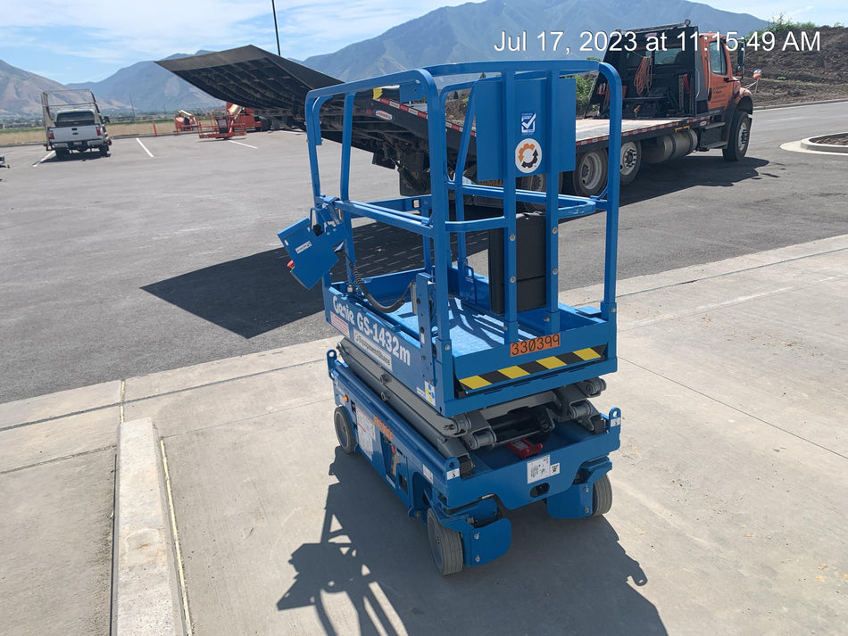 2023 GENIE GS-1432