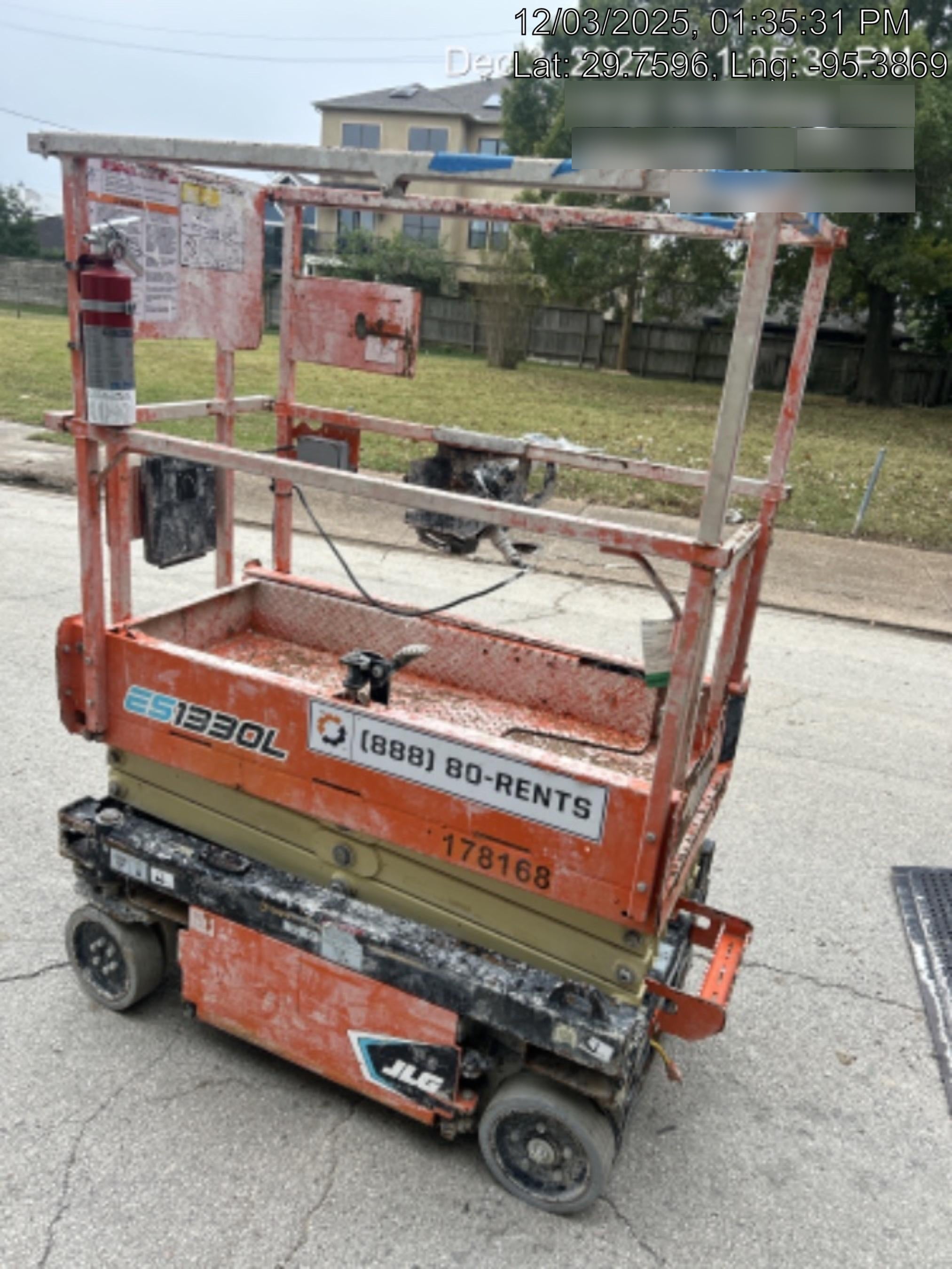 2021 JLG ES1330L