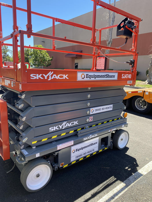 2022 SKYJACK SJ4740