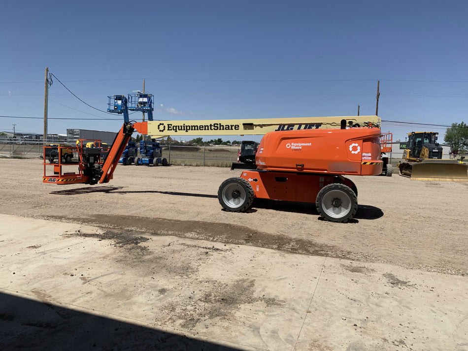 2022 JLG 660SJ