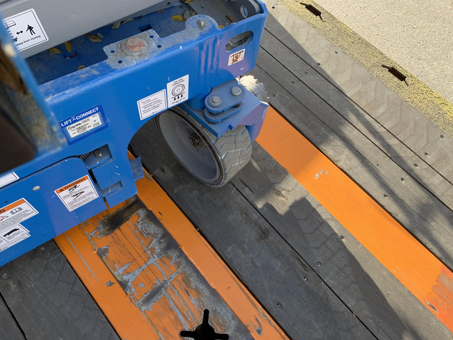 2020 Genie GS-1930 Solid Non Marking Tires, Beacon, Folding rails with half height swing gate, 800W Inverter