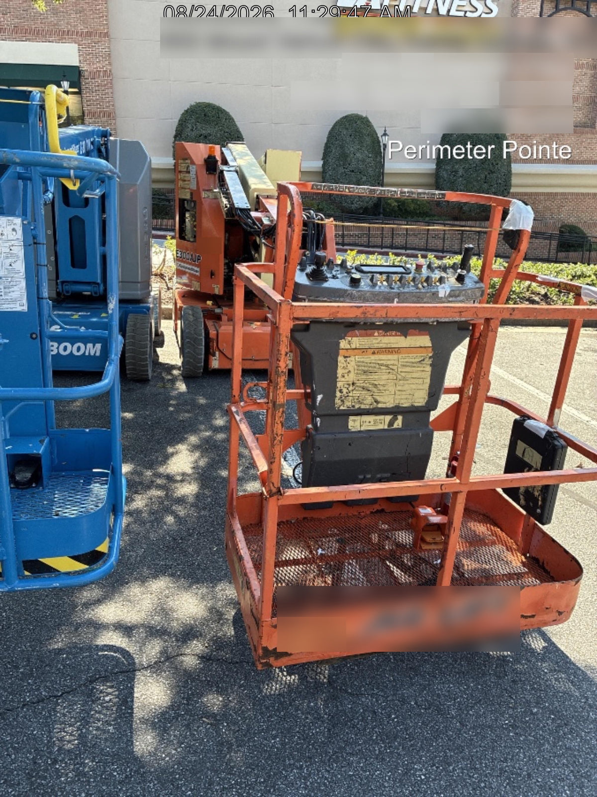 2019 JLG E300AJP