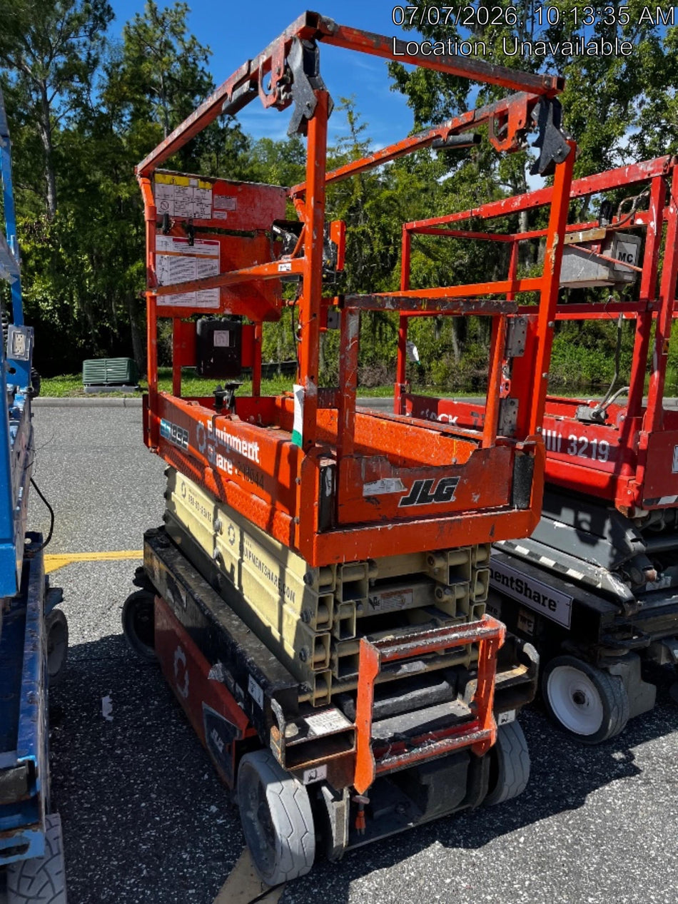 2023 JLG ES1932