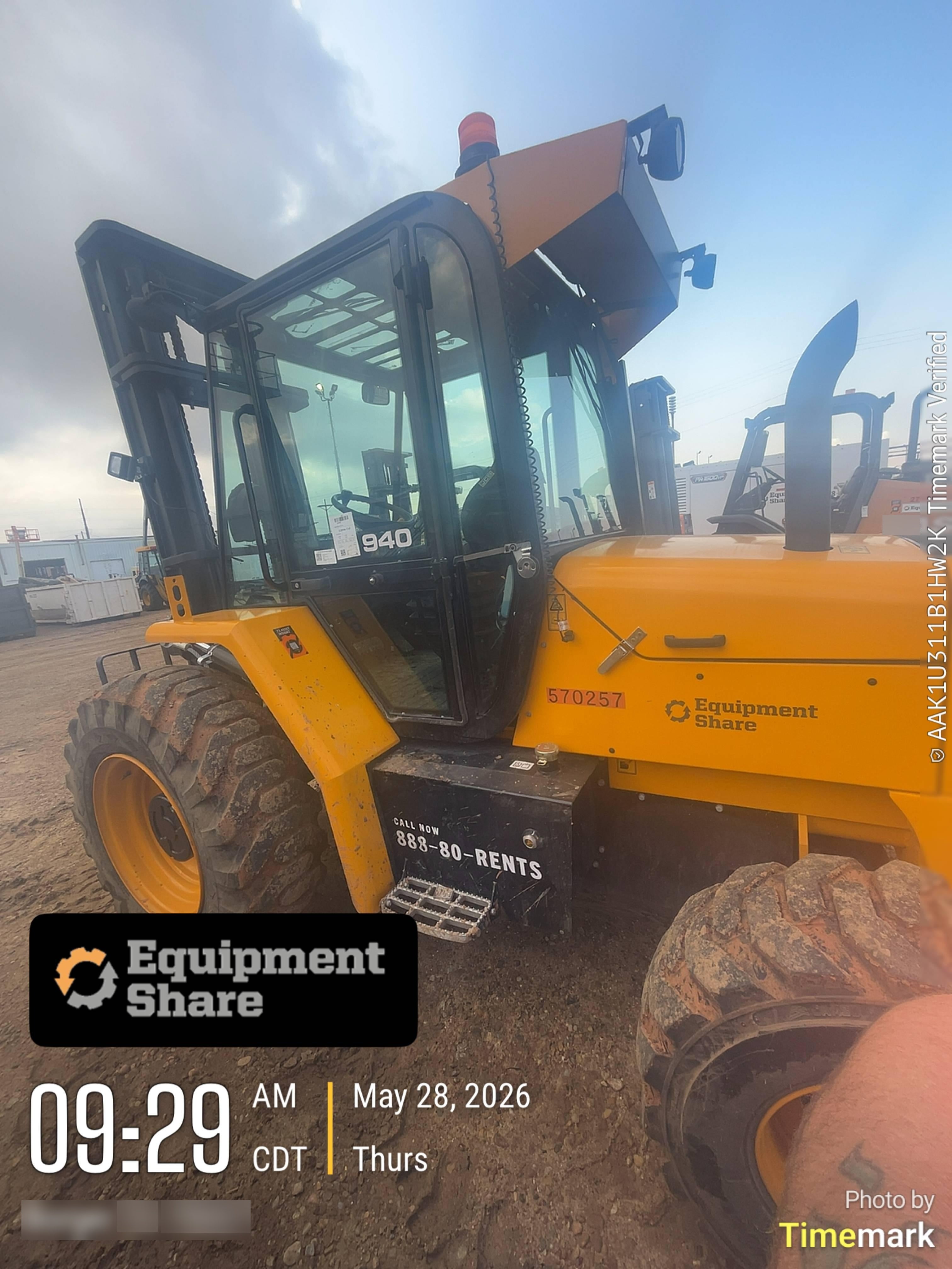 2025 JCB 940-4