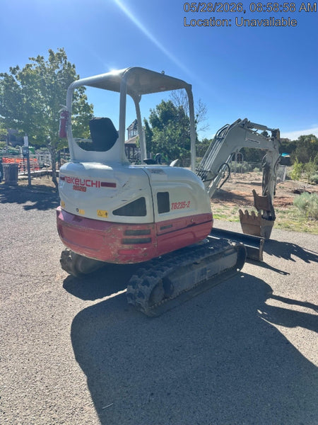 2021 TAKEUCHI TB235-2R