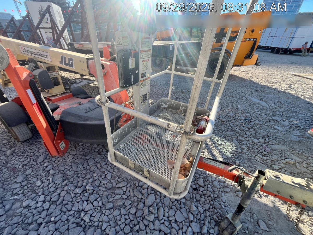 2022 JLG T350