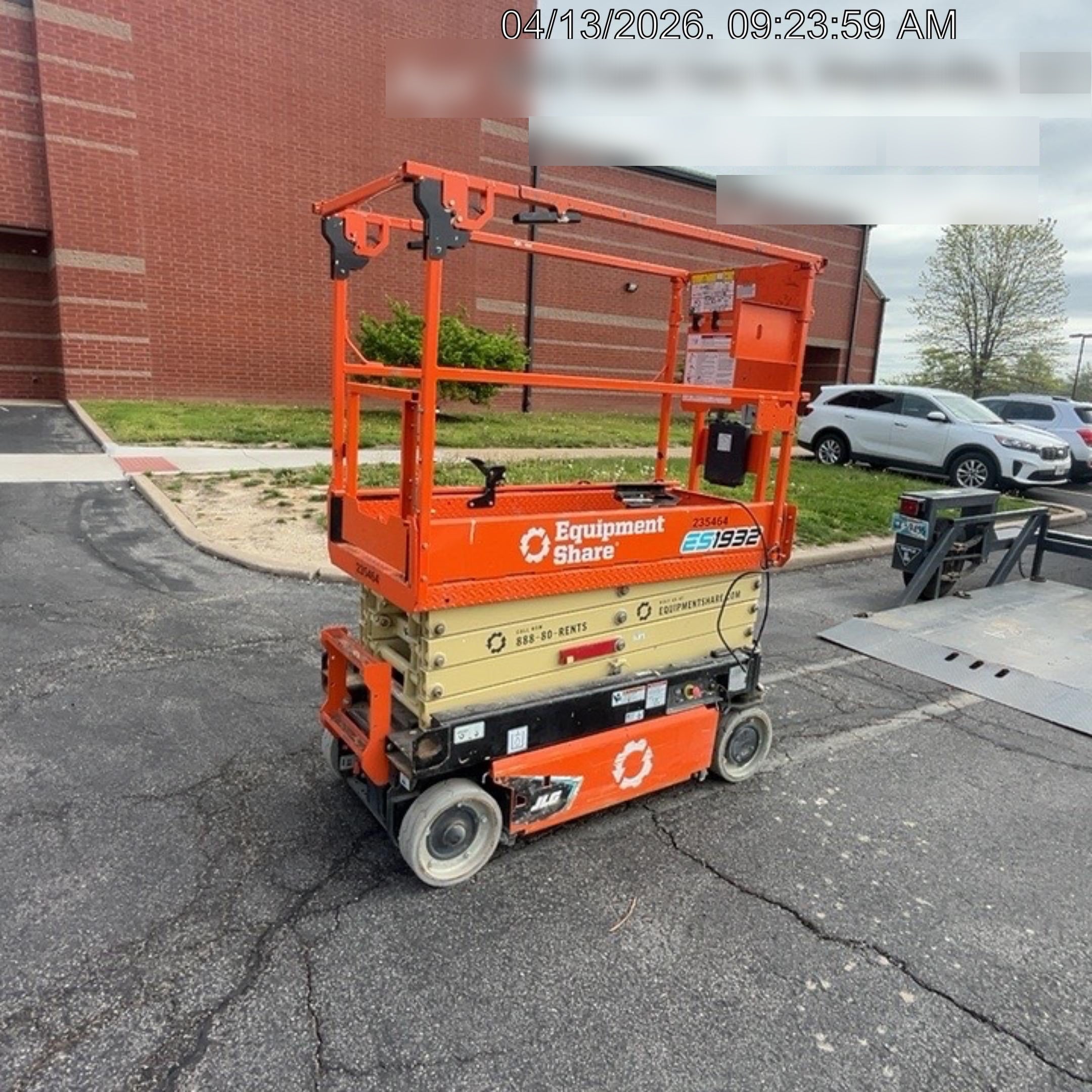 2022 JLG ES1932