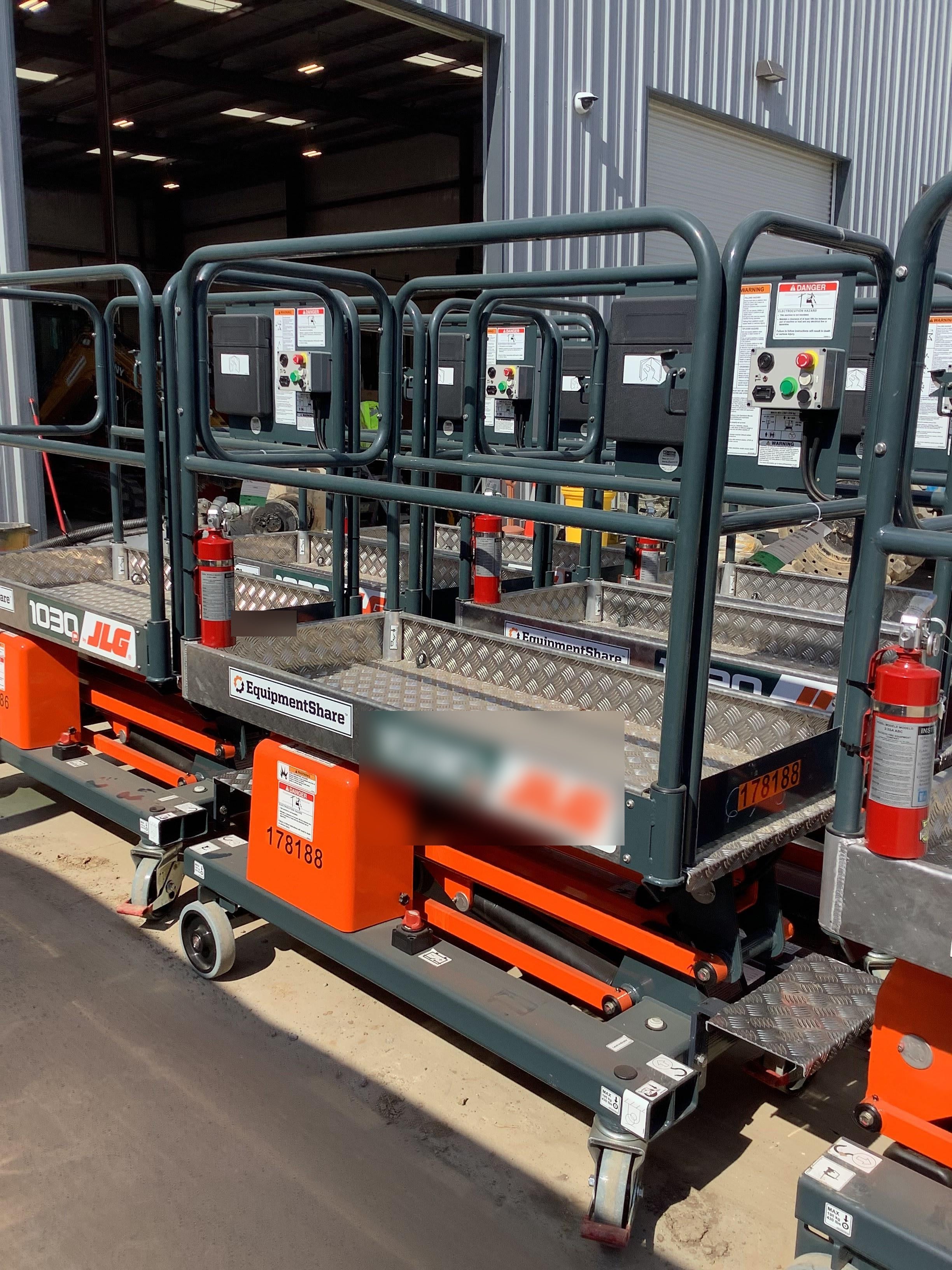 2021 JLG 1030P
