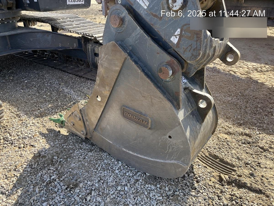 2020 DOOSAN 24" Bucket-Doosan