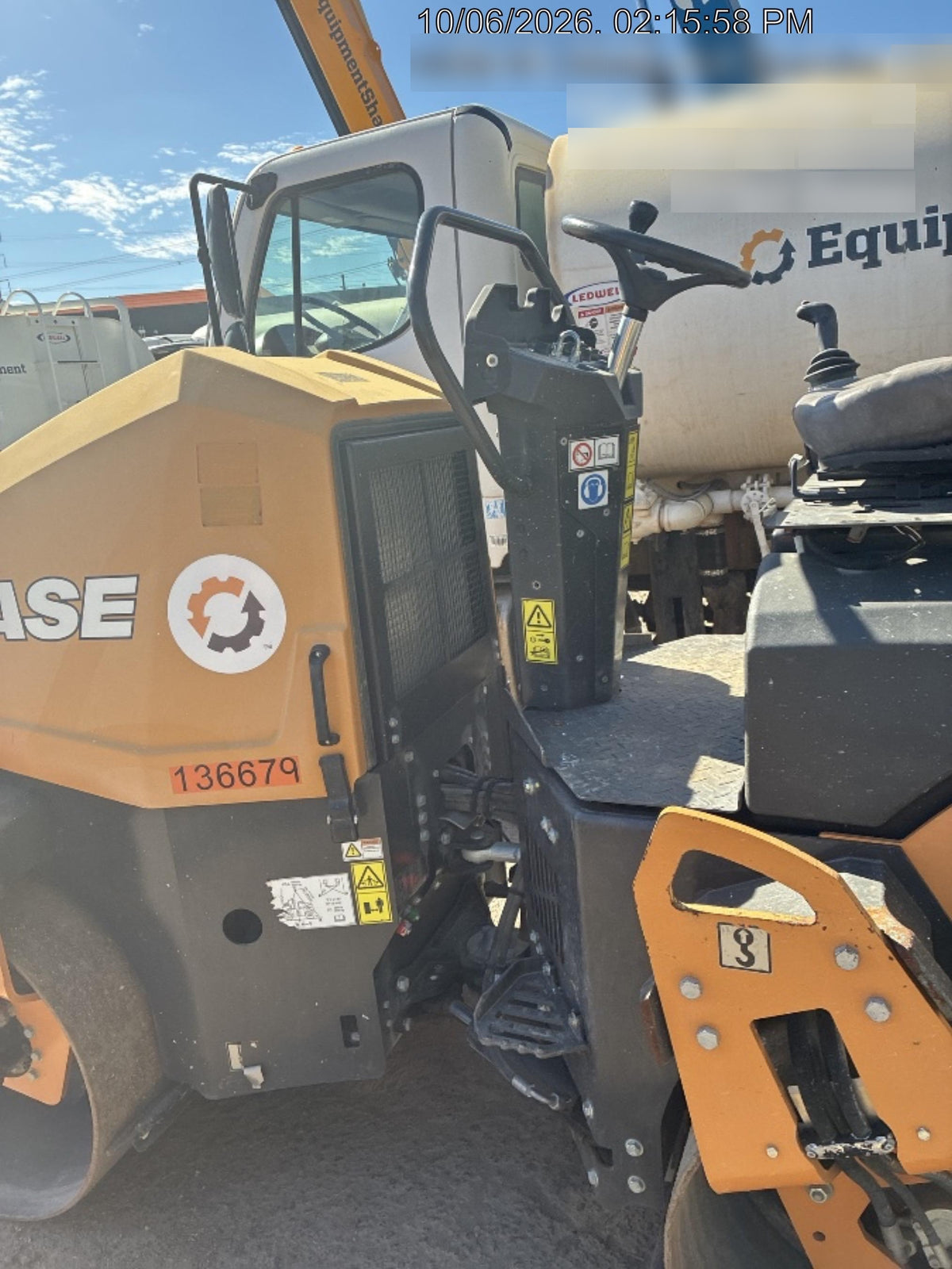 2021 CASE DV26E