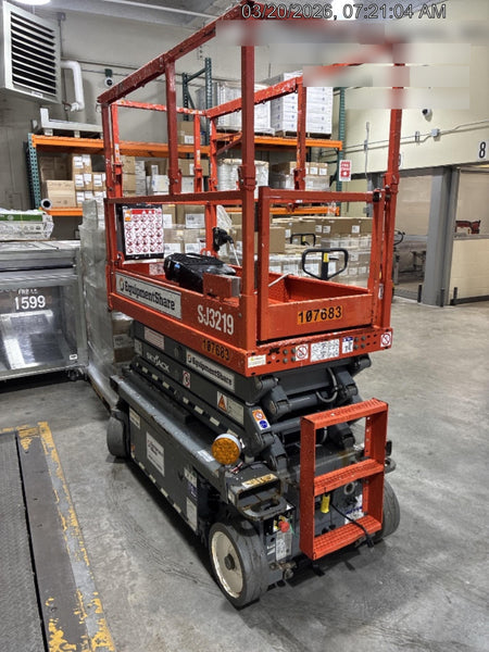 2020 Skyjack SJIII-3219 Solid NM Tires, Half height spring hinged entry gate, Dual Beacons, 800W Inverter