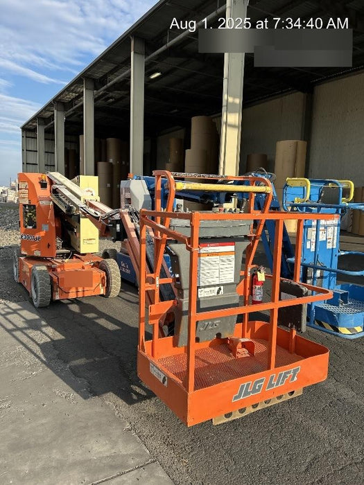 2019 JLG E300AJP
